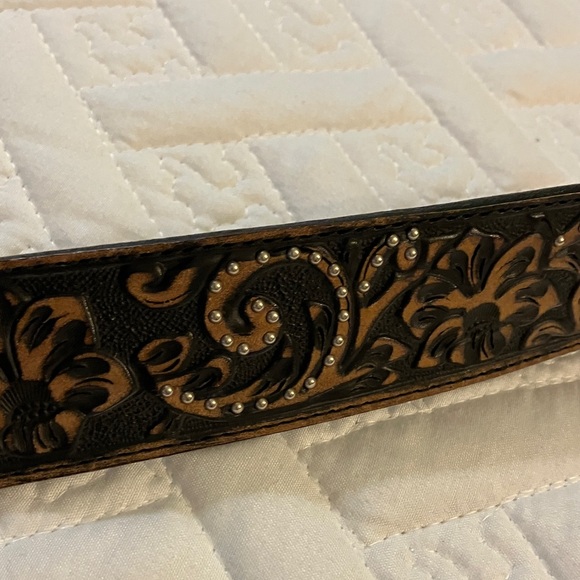 Justin Boots Black and Brown Belt with Silver Cross Buckle - Picture 4 of 5